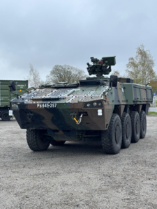 Kuvassa puolustusvoimien AMV-360